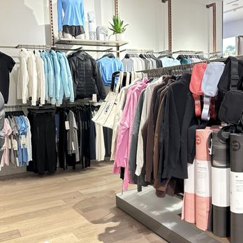 Lululemon Athletica - Sports Wear Near Me - Roseville, California