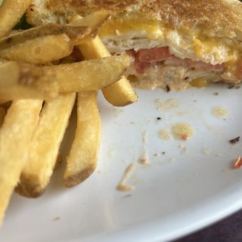 Creekview Restaurant - Turkey melt - Wine Bars Near Me - Williamsville, New York