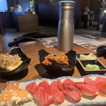 Sushi Tsunami - Nigiri, agedashi tofu, Korean fried chicken - Sushi Bars Near Me - Fairfield, California