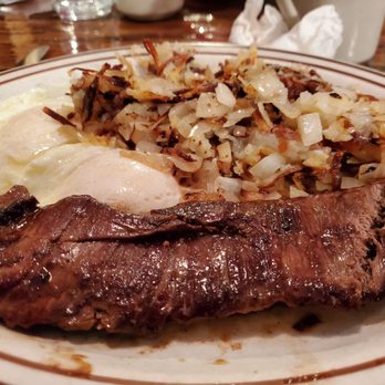 Page's Restaurant - Skirt steak, hashbrowns with onions, over medium eggs - American Near Me - Hinsdale, Illinois Page's Restaurant - Skirt steak, hashbrowns with onions, over medium eggs - American Near Me - Hinsdale, Illinois