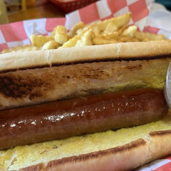 Two Tire Tavern - All beef hot dog - Bars Near Me - Helen, Georgia
