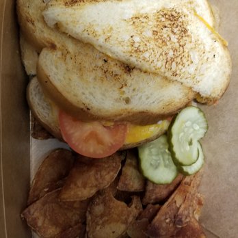 Paradise Melts - Average grilled cheese, overcooked potato chips. - Food Trucks Near Me Paradise Melts - Average grilled cheese, overcooked potato chips. - Food Trucks Near Me