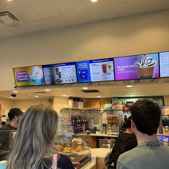 Auntie Anne's - Pretzels Near Me - Chicago, Illinois