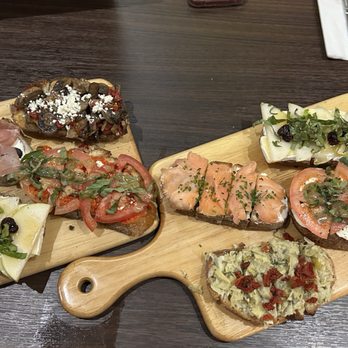 B Street & Vine - Bruschetta - Wine Bars Near Me - San Mateo, California B Street & Vine - Bruschetta - Wine Bars Near Me - San Mateo, California