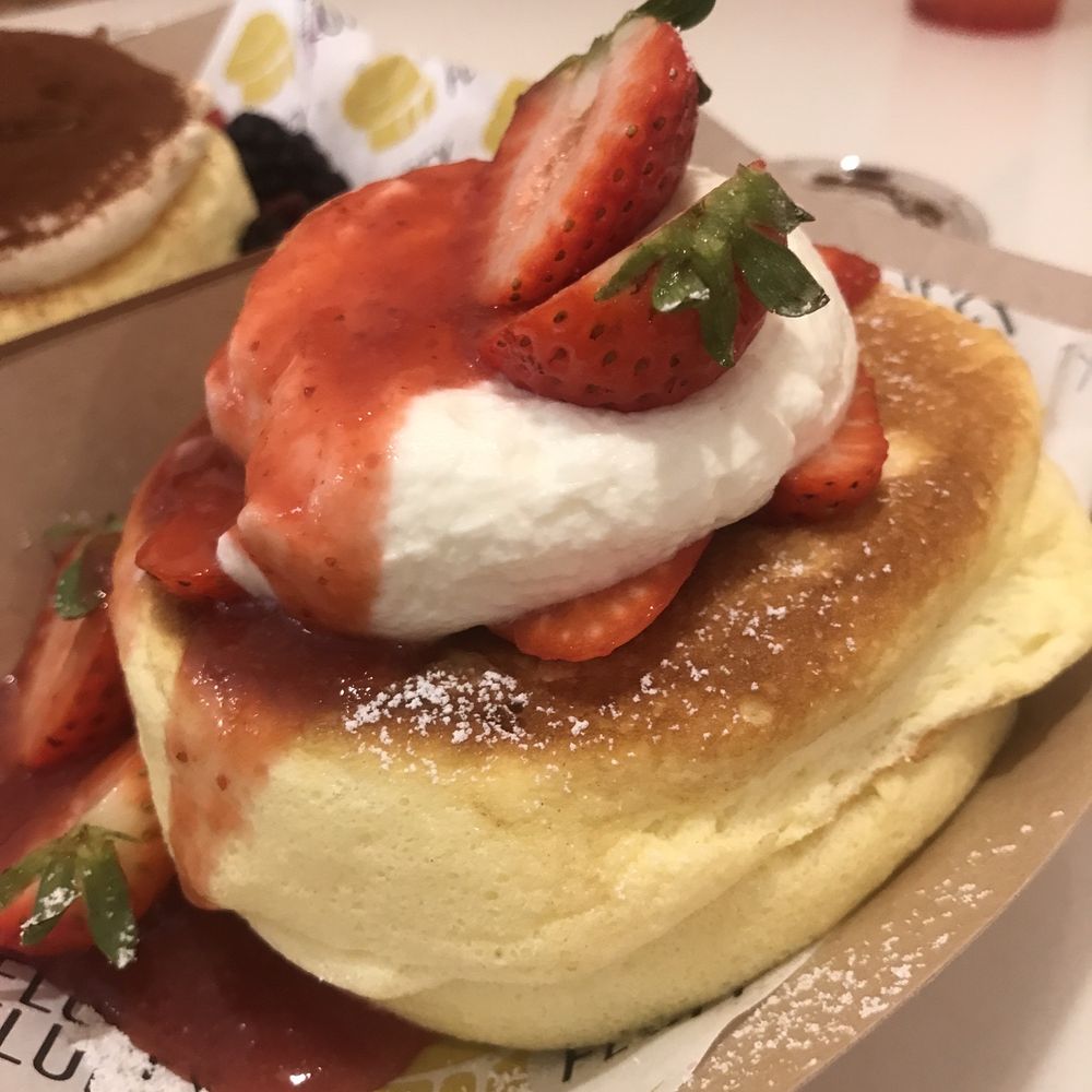 Fluffy Fluffy Dessert Cafe - Desserts Near Me - Orlando, Florida