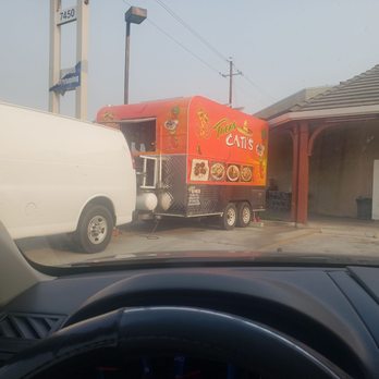 Tacos Catis - a taco truck in a parking lot - Food Trucks Near Me - Oakdale, California Tacos Catis - a taco truck in a parking lot - Food Trucks Near Me - Oakdale, California