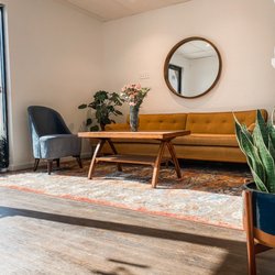 Wildflower Skin And Wax - Wildflower waiting area.
