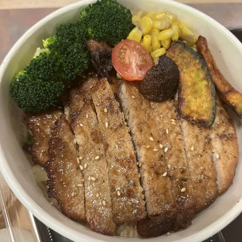 Rice Holic - Pork chop fried rice, 4'out of 5 stars. Would've been better if the service was better! - Taiwanese Near Me - Richmond, British Columbia Rice Holic - Pork chop fried rice, 4'out of 5 stars. Would've been better if the service was better! - Taiwanese Near Me - Richmond, British Columbia