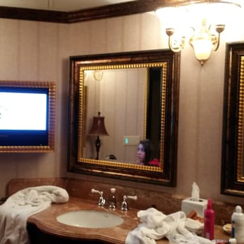 Peppermill Reno - Sink and tv in the bathroom - Casinos Near Me - Reno, Nevada Peppermill Reno - Sink and tv in the bathroom - Casinos Near Me - Reno, Nevada