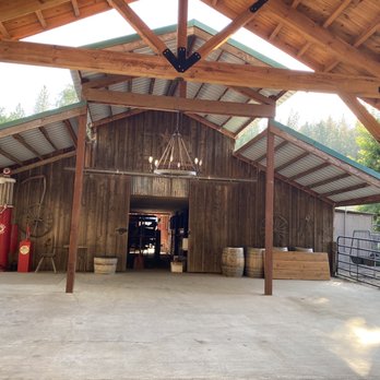 Saluti Cellars - Venues & Event Spaces Near Me - Somerset, California