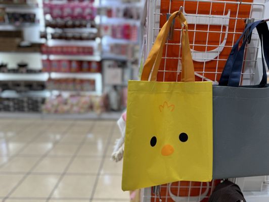 Daiso - Japanese Household Goods by null
