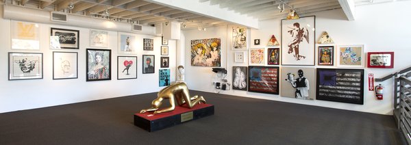 Julien's Auctions by null