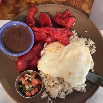 Uncle Mike's Place - Tocino Breakfast - Breakfast & Brunch Near Me - Chicago, Illinois