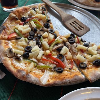 Jungle Pizza - Pizza, vegetarian with pineapple - Pizza Near Me - Zihuatanejo, GRO