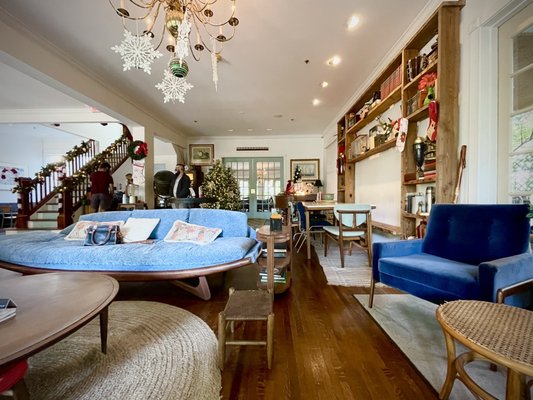 The Wellborn Restaurant & Bar by null