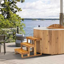 Swim King - Dundalk cedar hot tub