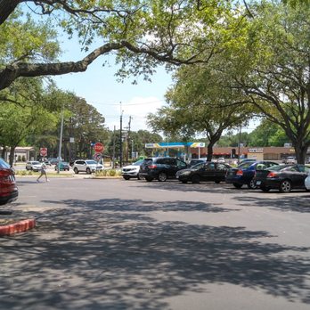Helen Hall Library - This is the library's parking lot, which is prominently placed at the corner of Walker St. and TX Highway 3. - Libraries Near Me - League City, Texas Helen Hall Library - This is the library's parking lot, which is prominently placed at the corner of Walker St. and TX Highway 3. - Libraries Near Me - League City, Texas
