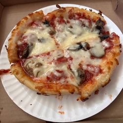 Calabrese pizzeria - Personal Deep Dish