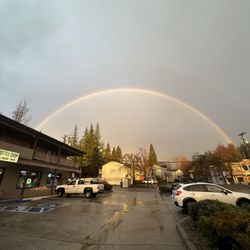 Long’s Bottle Shop - Good parking