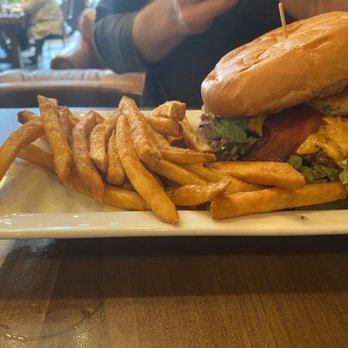 Bistro 221 - Burger 221 Burger - American Near Me - Saint George, South Carolina