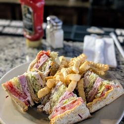 Jerry's Grille - Colby Club Sandwich