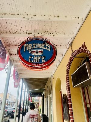 Maxine's Cafe & Bakery by null