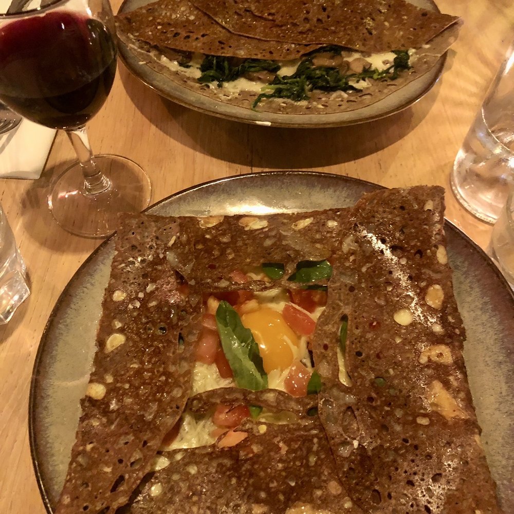 Egg-emmentaler-tomato-basil (not on the menu but SO GOOD!) in front, emmentaler-spinach-mushroom in back.