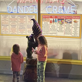 Martha's Dandee Creme - That little bear and cone are carved out of wood! - Ice Cream & Frozen Yogurt Near Me - Queensbury, New York