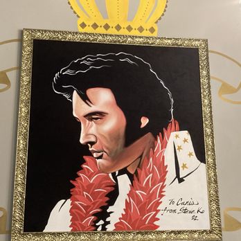 Raising Cane's Chicken Fingers - Elvis is always in the building - Fast Food Near Me - Hamilton, Ohio Raising Cane's Chicken Fingers - Elvis is always in the building - Fast Food Near Me - Hamilton, Ohio