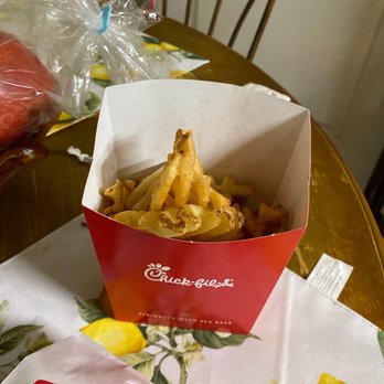 Chick-fil-A - I didn't pay for small did I? I paid for large. - Fast Food Near Me - Laredo, Texas Chick-fil-A - I didn't pay for small did I? I paid for large. - Fast Food Near Me - Laredo, Texas