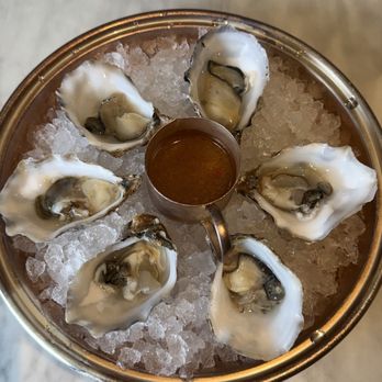 Vaughan's Anchor Inn - Oysters with Vietnamese dressing - Irish Near Me - Liscannor, CE