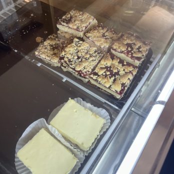 Lighthouse Bakery - Bakery - Breakfast & Brunch Near Me - Mystic, Connecticut