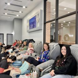 Topcoat Nail Bar