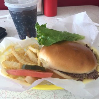 Choo Choo Restaurant - Burgers Near Me - Des Plaines, Illinois