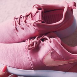 Lady Foot Locker - didn't have the light pink fabric I wanted but these are ok too