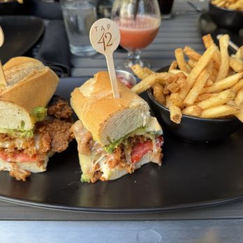 Tap 42 - Avocado chicken sandwich - Beer Bar Near Me - Fort Myers, Florida