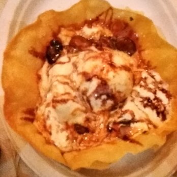 Serg's Mexican Kitchen - flauta de platanos - Food Trucks Near Me - Honolulu, Hawaii