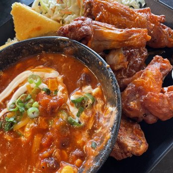 Tombstone Grill - Vegetarian Chili, Cornbread, Cole Slaw, Smoked Chicken Wings - Barbeque Near Me - Park City, Utah Tombstone Grill - Vegetarian Chili, Cornbread, Cole Slaw, Smoked Chicken Wings - Barbeque Near Me - Park City, Utah