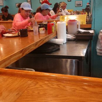 Beach Shanty Cafe - Ambiance of customers - Breakfast & Brunch Near Me - Clearwater, Florida Beach Shanty Cafe - Ambiance of customers - Breakfast & Brunch Near Me - Clearwater, Florida