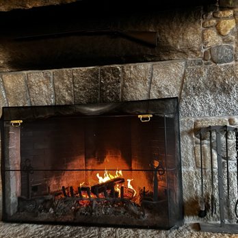 Batson River Brewing & Distilling - Fireplace - Brewpubs Near Me - Portland, Maine