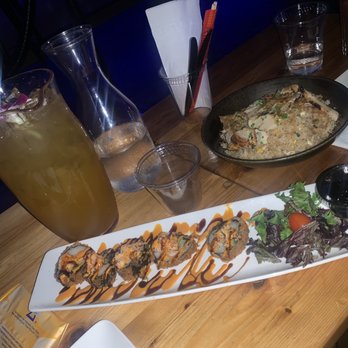 Kimoto Rooftop - Volcano roll (1/5) Garlic fried rice with chicken (4/5) Tropical mule pitcher (5/5) - Asian Fusion Near Me - Brooklyn, New York Kimoto Rooftop - Volcano roll (1/5) Garlic fried rice with chicken (4/5) Tropical mule pitcher (5/5) - Asian Fusion Near Me - Brooklyn, New York