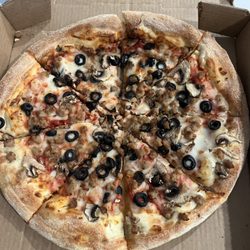 Gunny's Pizza Ship - Cheese, black olive, sausage and mushroom