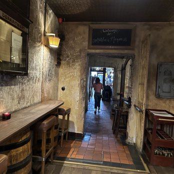 Arthur Mayne - Hallway - Pubs Near Me - Cork, Colorado