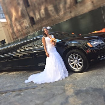 Black Crown Limousine - Wedding With The All New Black Chrysler - Limos Near Me