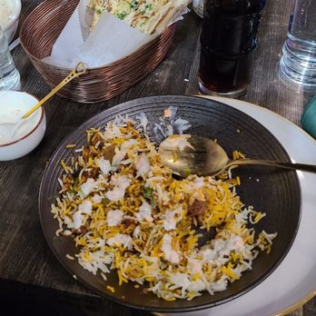 Mumbai Maskaa - Lamb biryani and garlic naan - Indian Near Me - Montclair, New Jersey Mumbai Maskaa - Lamb biryani and garlic naan - Indian Near Me - Montclair, New Jersey