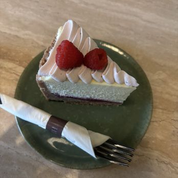 Hinar - Raspberry cheesecake - Cafes Near Me - San Diego, California