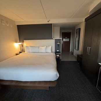 Courtyard by Marriott New Haven at Yale - Hotels Near Me - New Haven, Connecticut