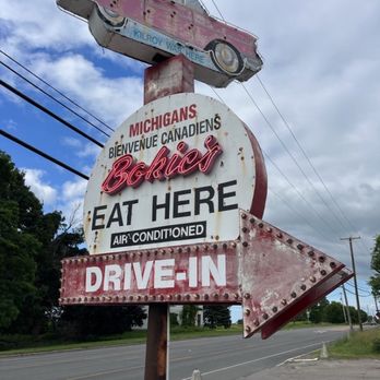 Bokies Drive In - American Near Me - Malone, New York