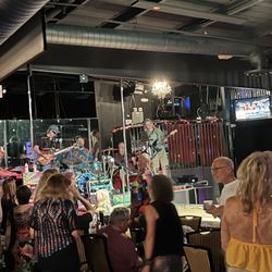 Gigi's Bar & Cafe