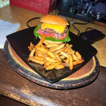 Renz Social House - Best Cheeseburger EVER! - Lounges Near Me - Tustin, California
